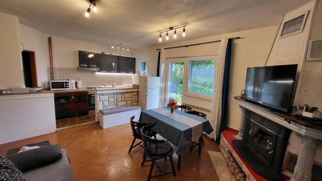 Country Home Mocilo, Zagvozd Екстериор снимка